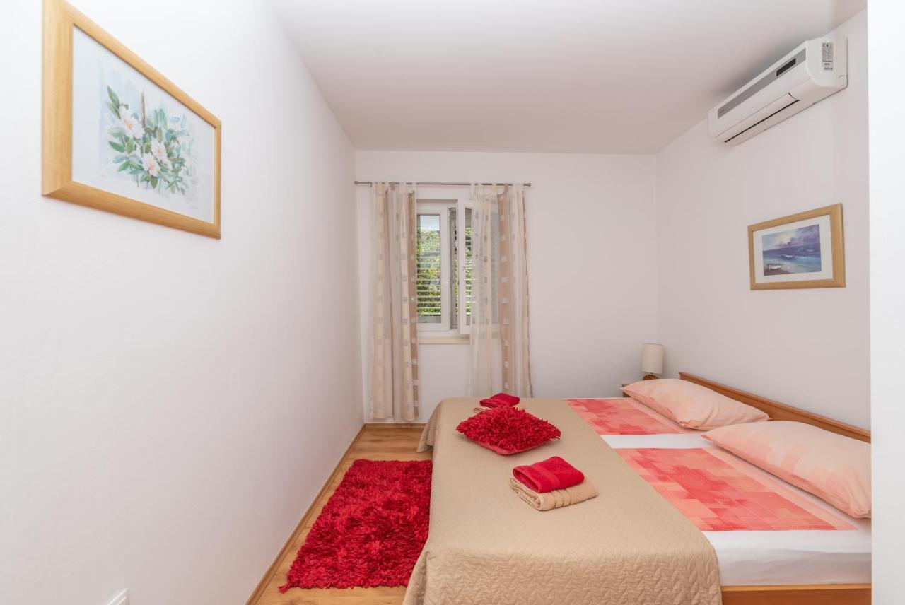 Apartman Karmen Макарська Екстер'єр фото