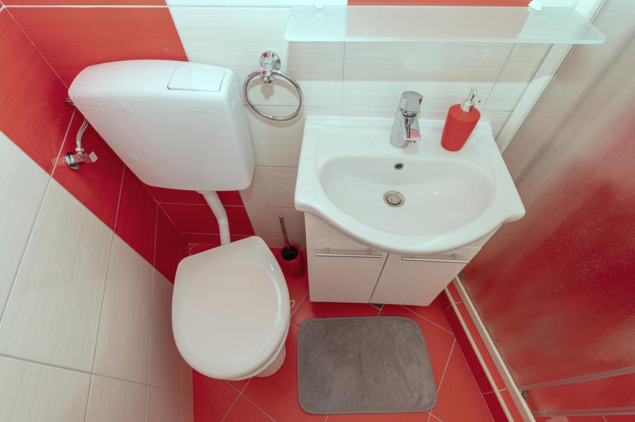 Apartman Karmen Макарська Екстер'єр фото