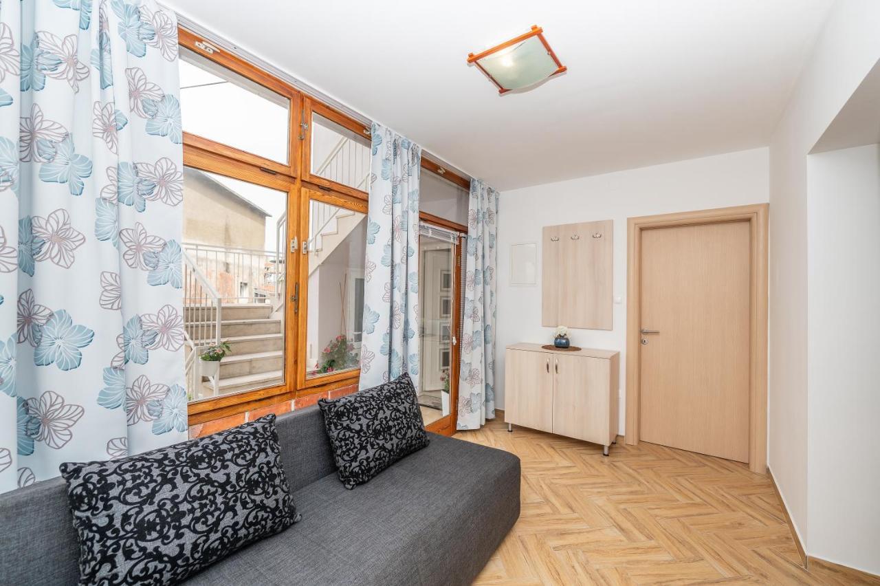 Apartman Karmen Макарська Екстер'єр фото